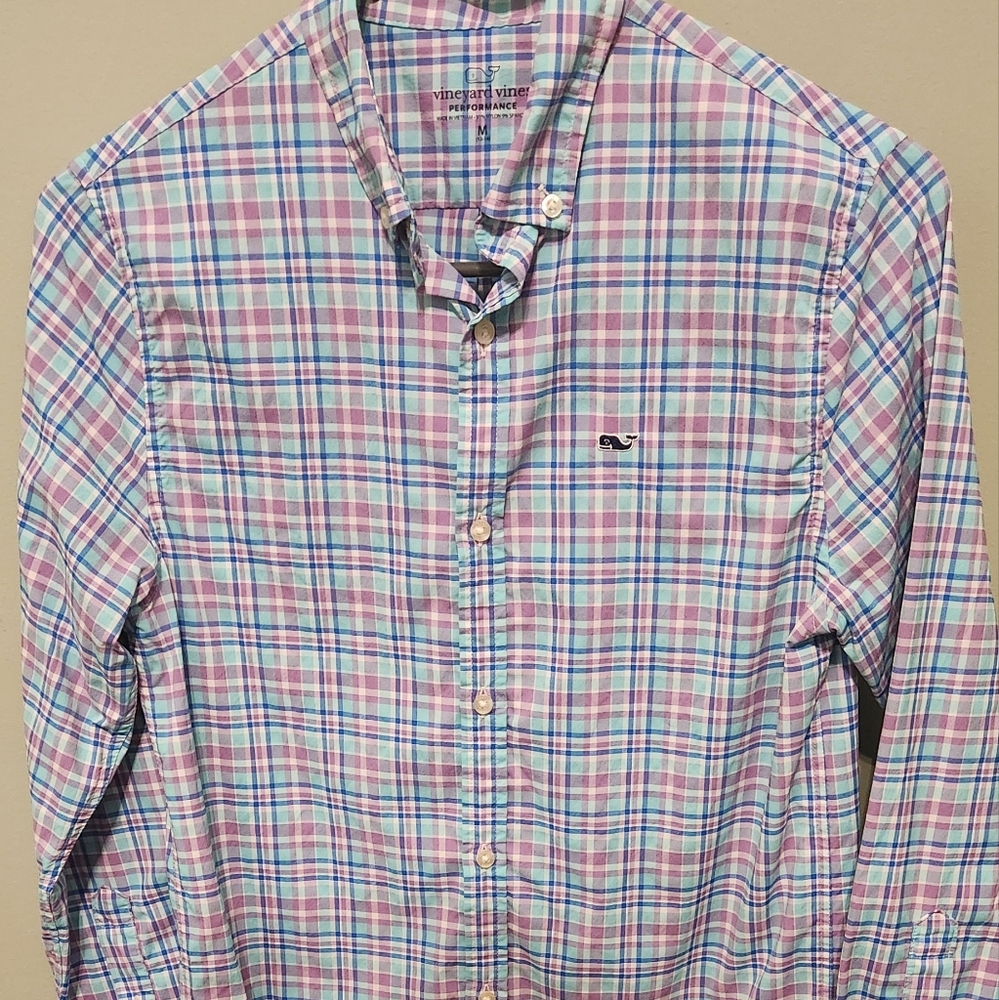 Size medium Vineyard vines dress shirt for boys.